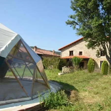 Espectacular En Castaneda Feriehus Socobio