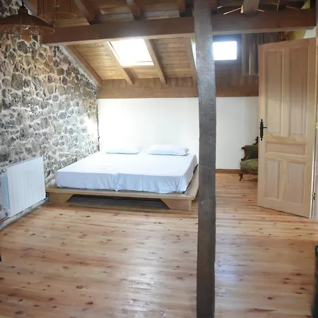 Espectacular En Castaneda Holiday home *